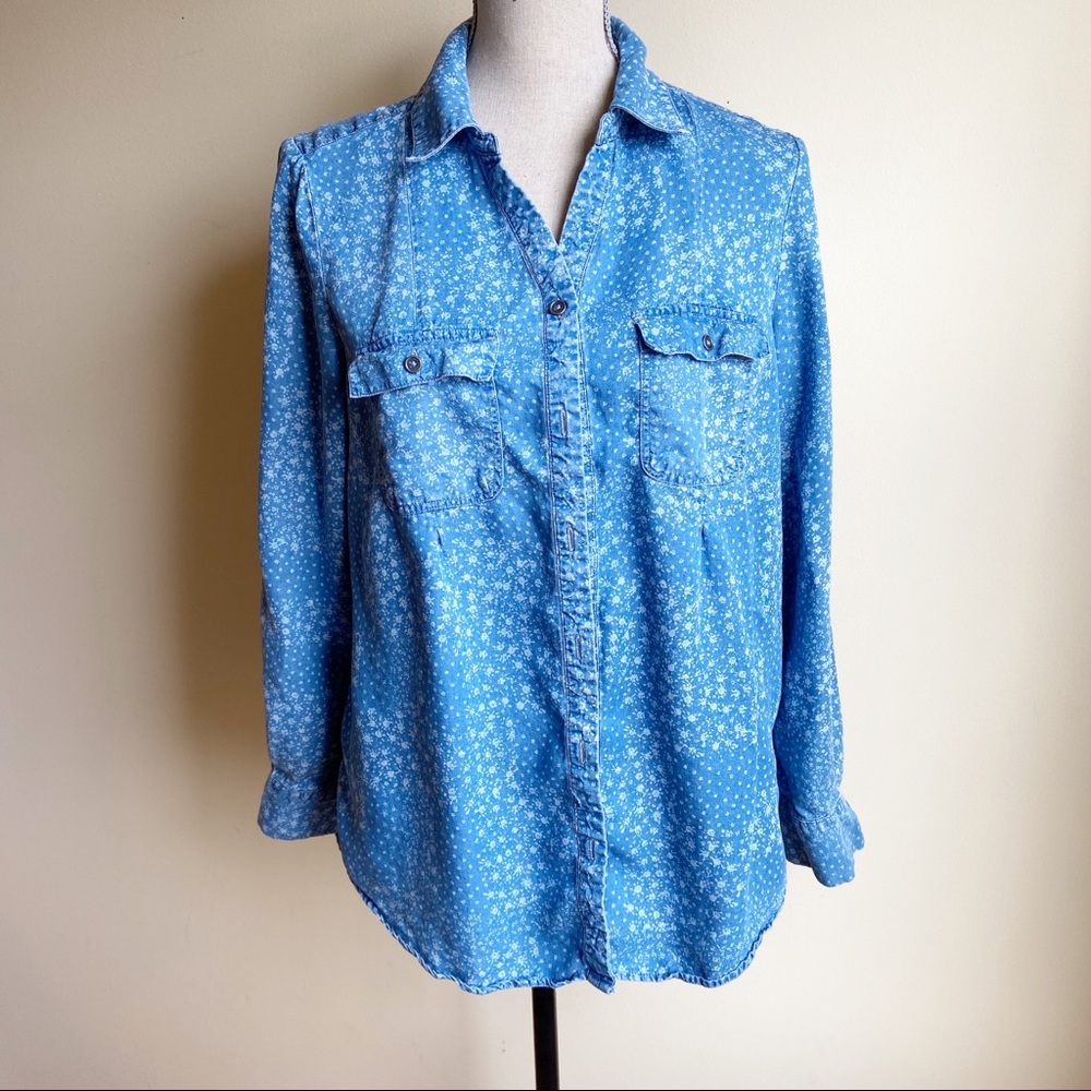 🌺Style & Co Chambray Button Down